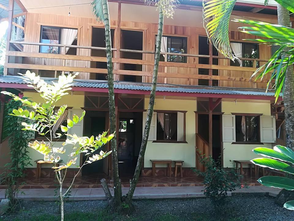 Cabinas Popular Puerto Viejo de Talamanca Extérieur photo