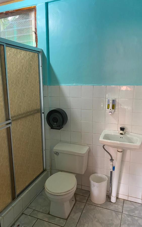 Cabinas Popular Puerto Viejo de Talamanca Extérieur photo