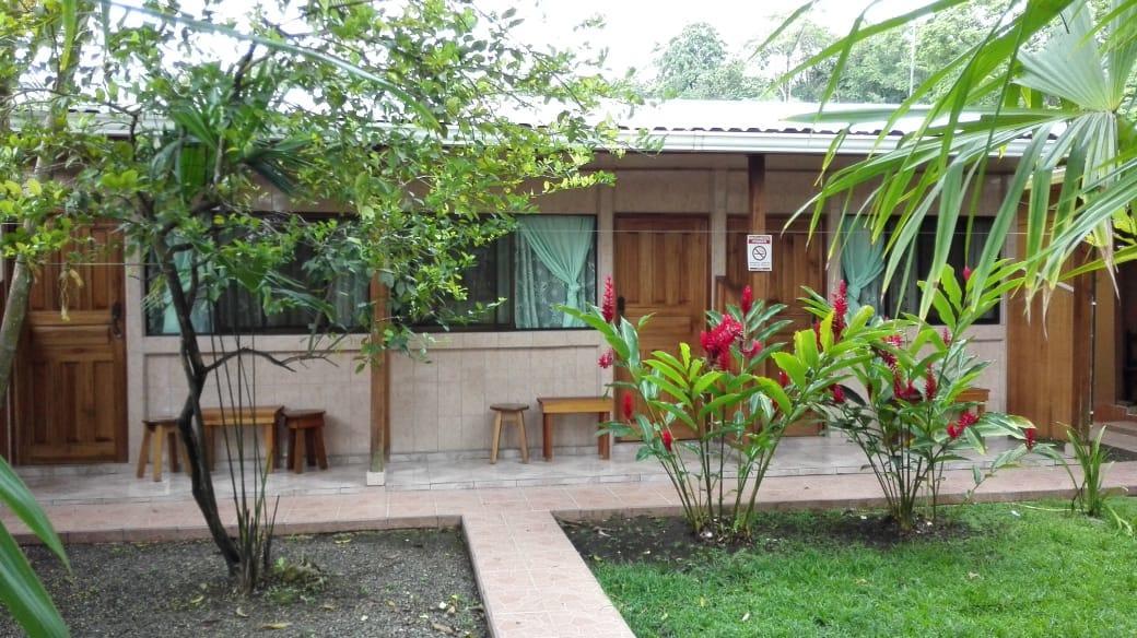 Cabinas Popular Puerto Viejo de Talamanca Extérieur photo